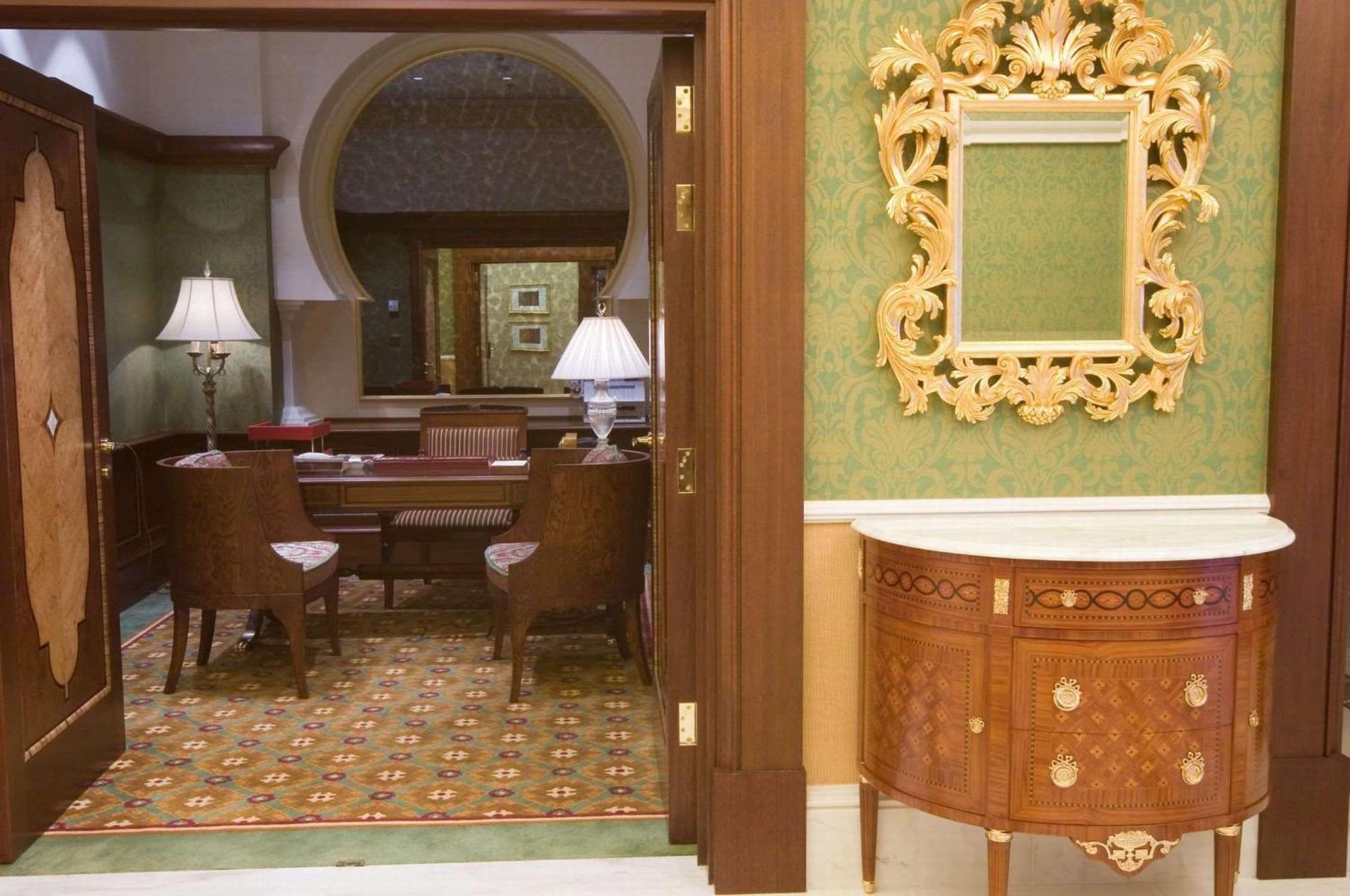 Waldorf Astoria - Qasr Al Sharq Hotel 5*