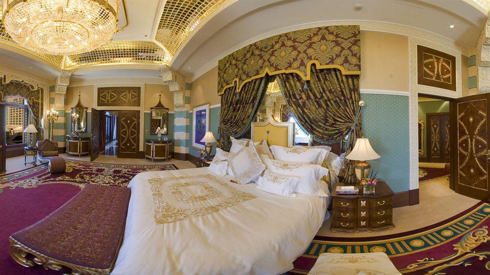 Waldorf Astoria - Qasr Al Sharq Hotel 5*